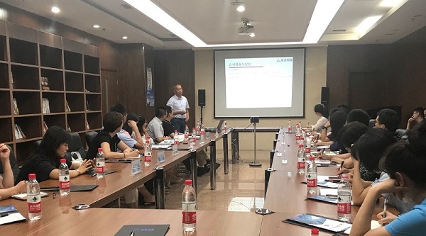九州官方网站入口-（中国）官方网站科技李总受邀参加企业家座谈会